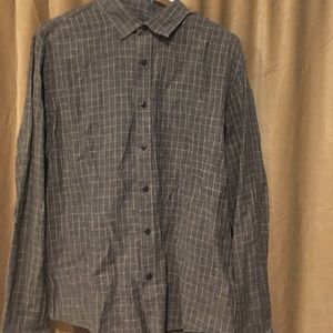 Men’s UnTuckit shirt
